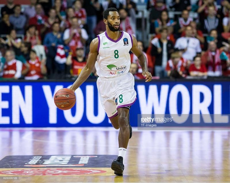 广州队轻取火箭，保罗刷新纪录