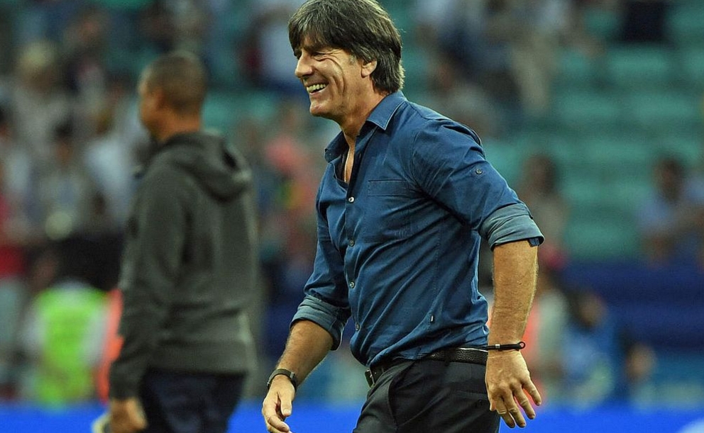 德国队完胜韩国队，郑思维状态火热