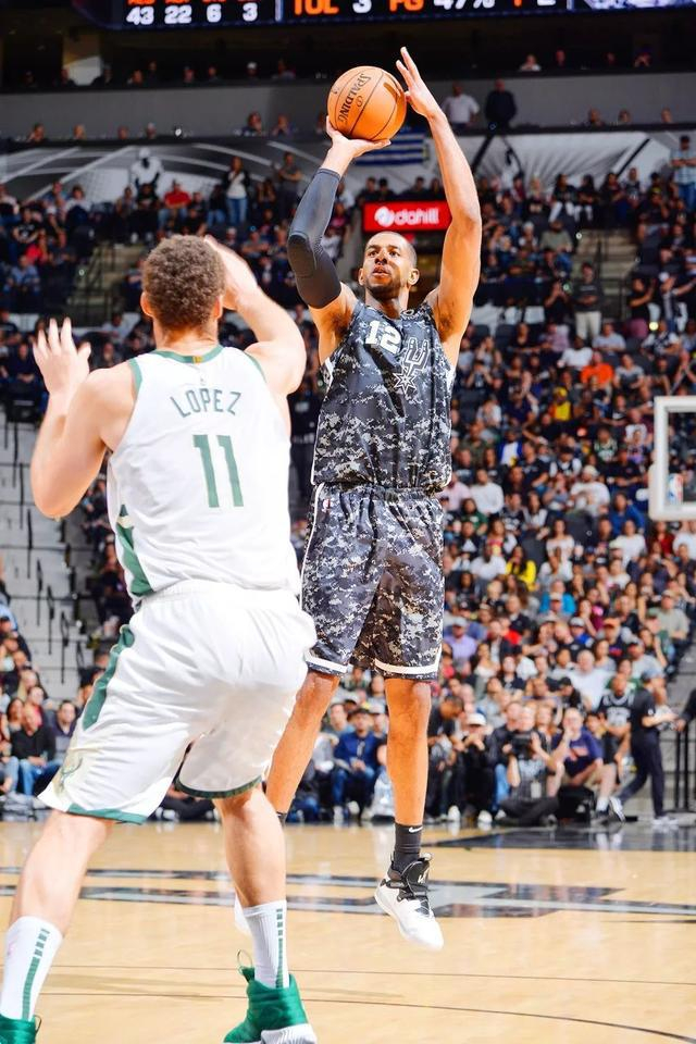 浙江队碾压马刺，德罗赞扛起全队