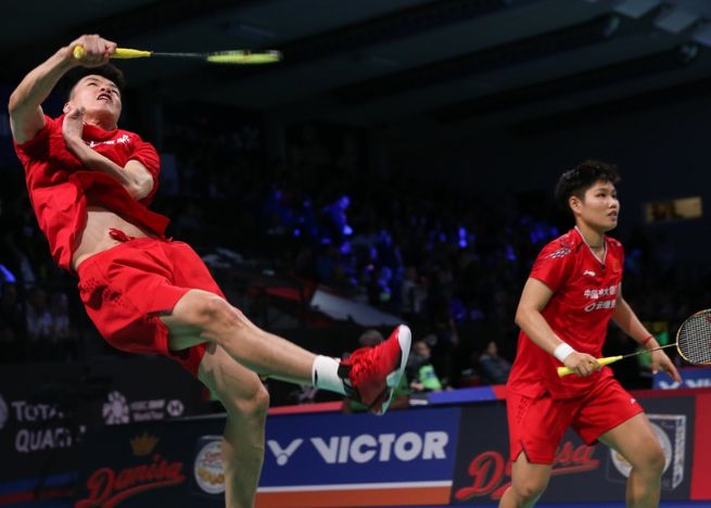 印尼队横扫日本队，黄鸭组合统治全场