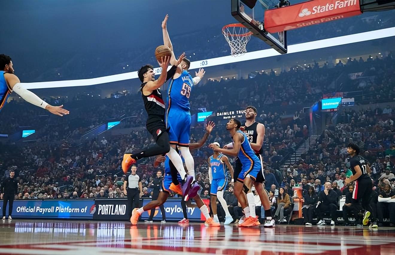 雷霆逆转骑士,保罗带队取胜 雷霆逆转骑士,保罗带队取胜