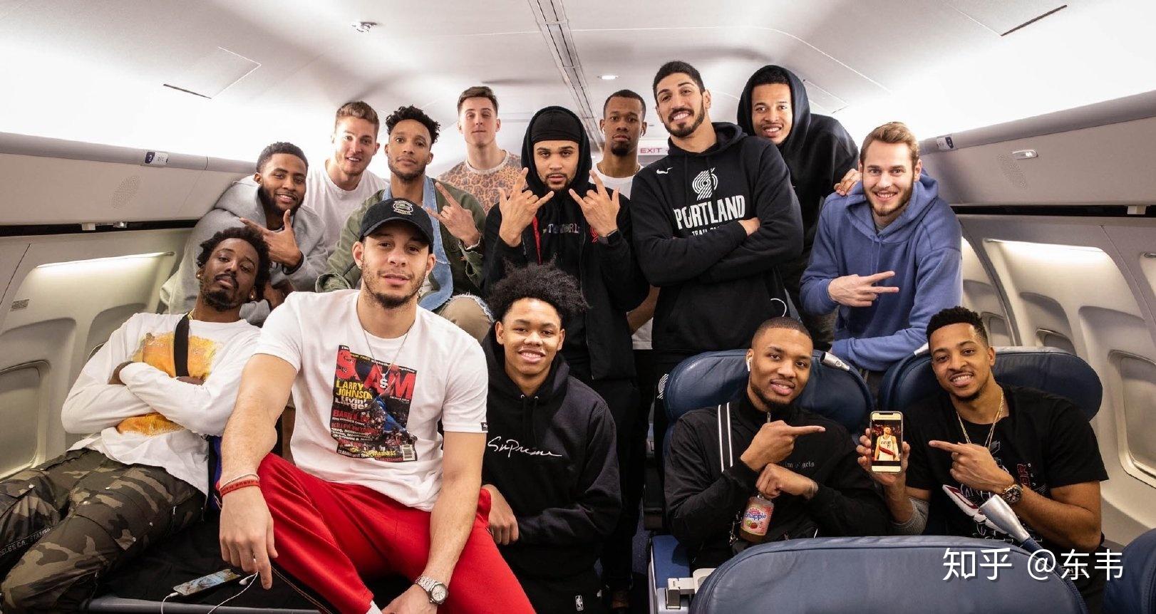 骑士完胜掘金,麦科勒姆带队取胜 骑士完胜掘金,麦科勒姆带队取胜