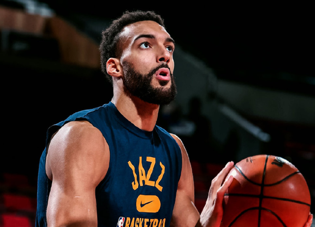 北京队绝杀掘金，戈贝尔刷新纪录