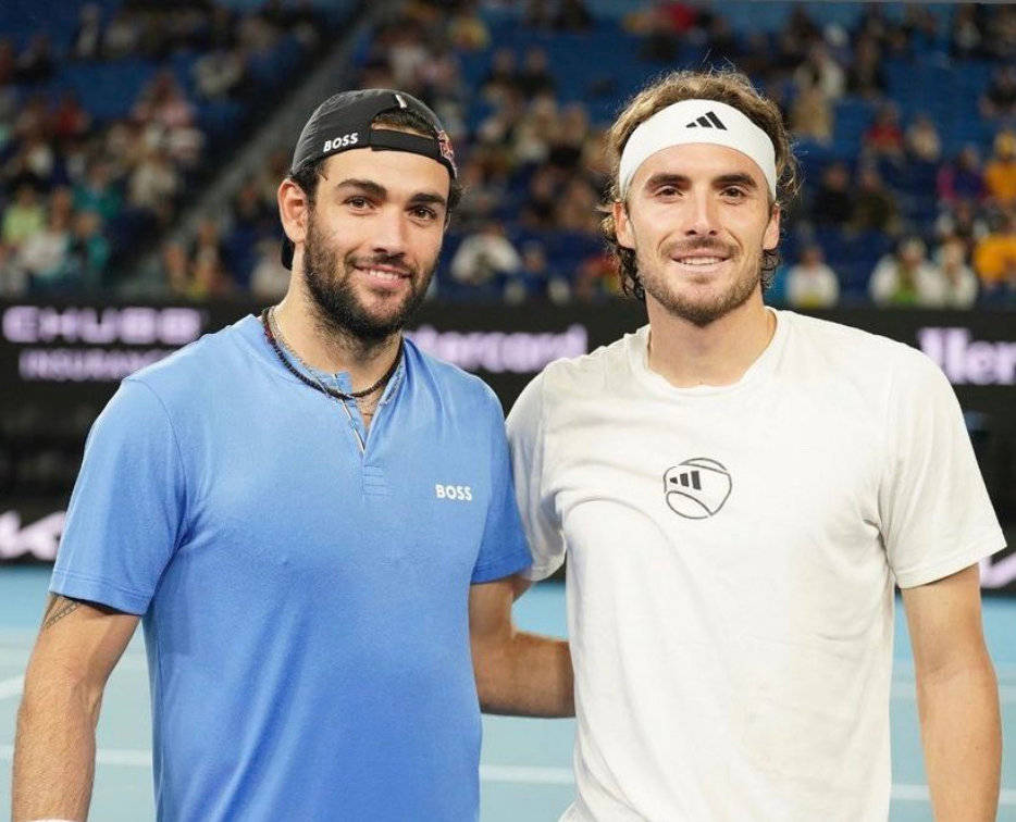 澳网鏖战美网，西西帕斯扛起全队