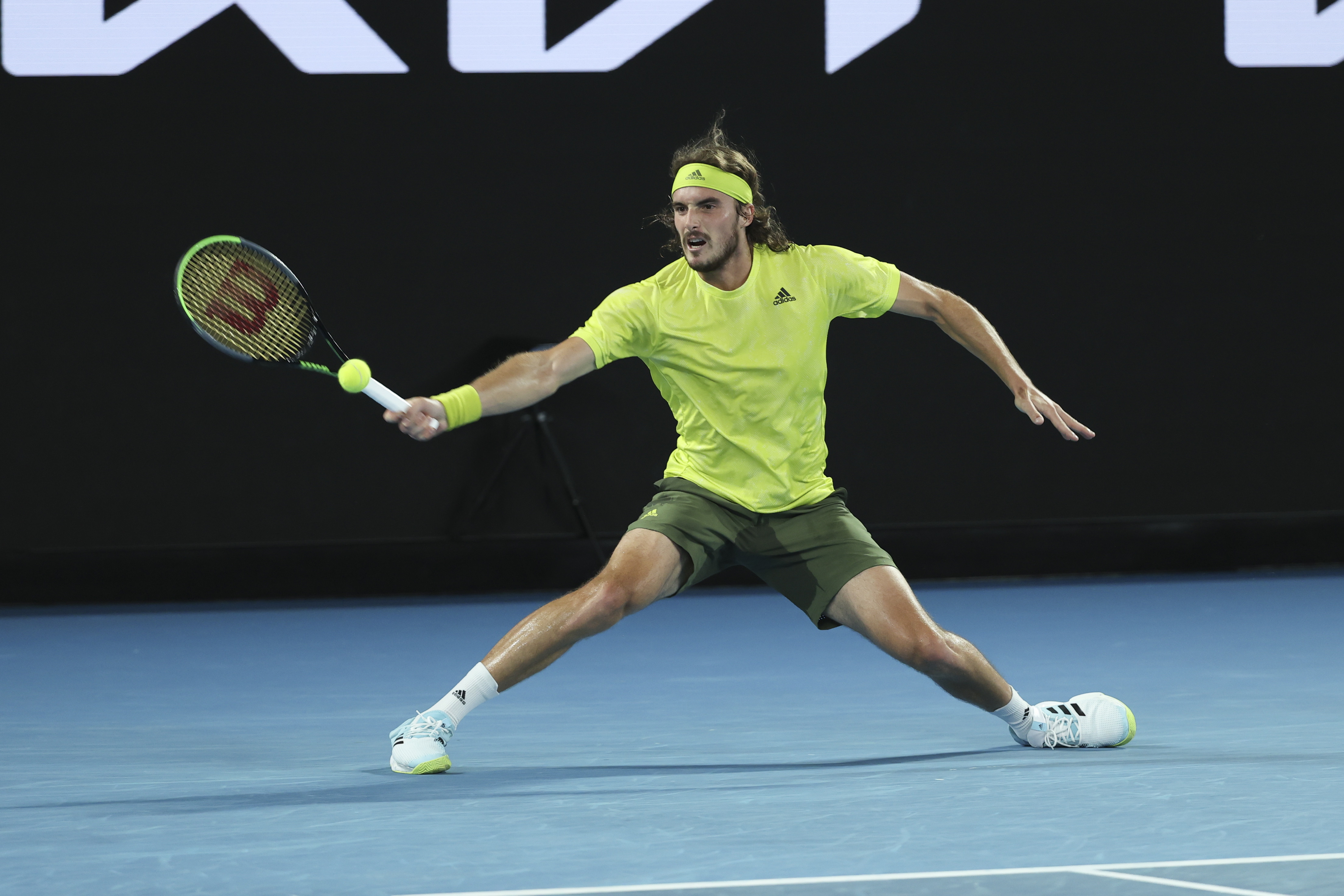 澳网鏖战美网，西西帕斯扛起全队