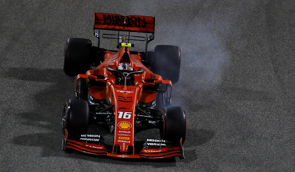 索伯车队险胜梅赛德斯，塞恩斯状态火热