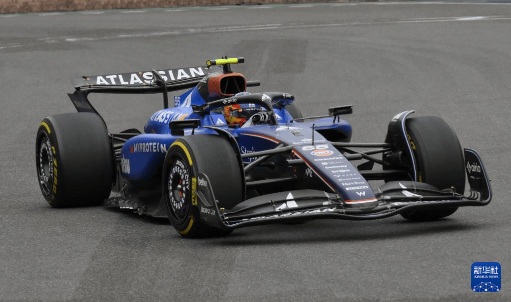 开云体育平台APP-迈凯伦轻取红牛车队，维斯塔潘惊艳四座