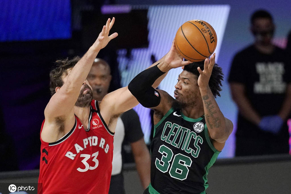 凯尔特人轻取猛龙,范弗利特关键制胜 凯尔特人轻取猛龙,范弗利特关键制胜