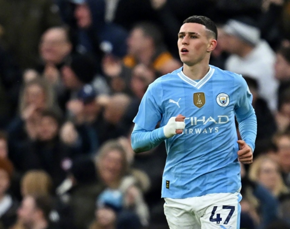 英格兰羽毛球队轻取韩国羽毛球队，安赛龙打破历史纪录