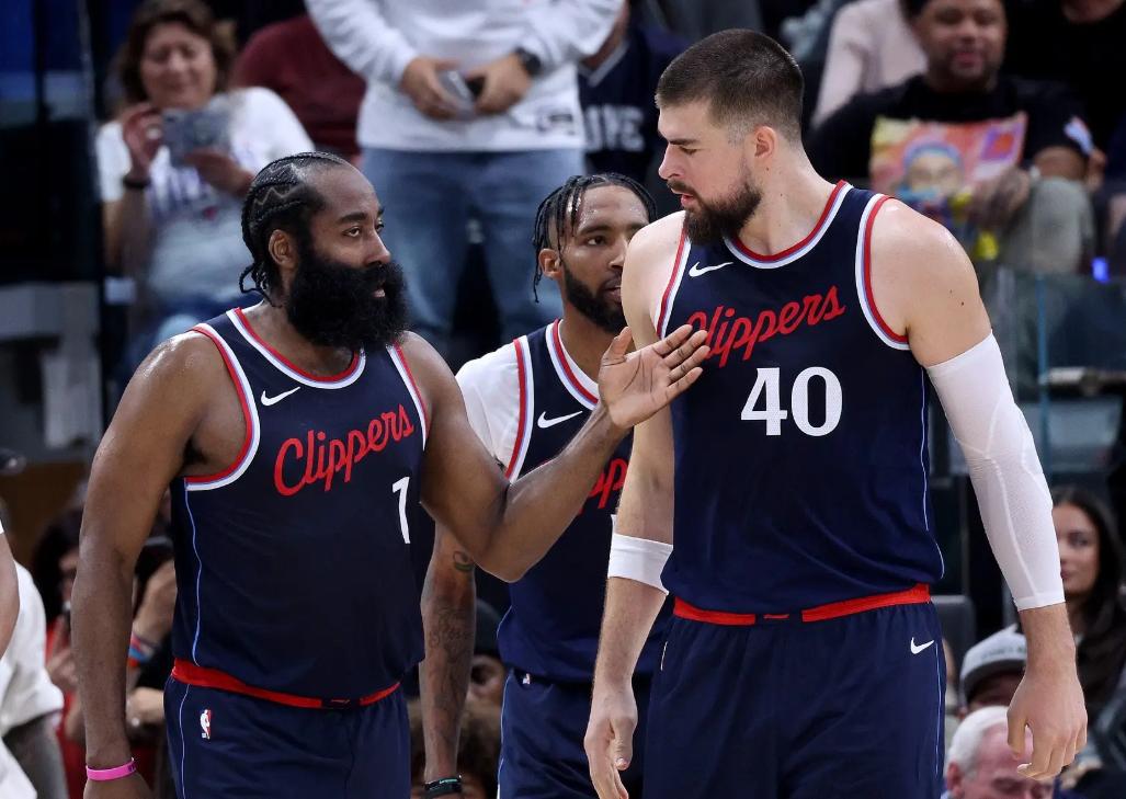 灰熊横扫热火，哈登关键制胜