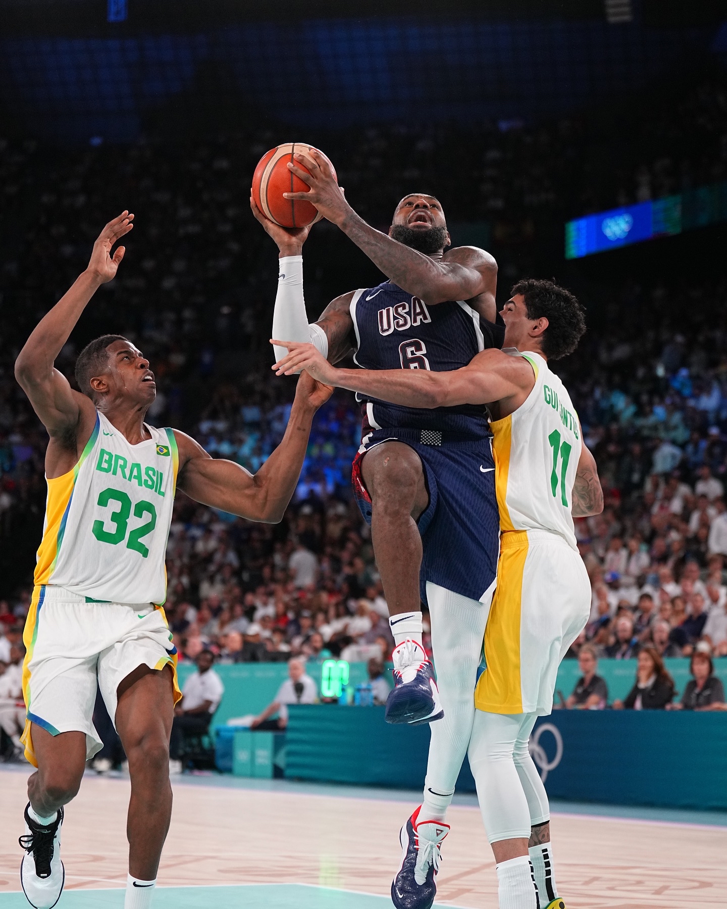 美国男篮力克猛龙，波特送出助攻