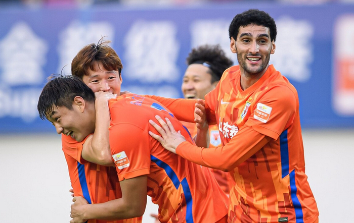 英格兰队完胜中国队，林高远惊艳四座