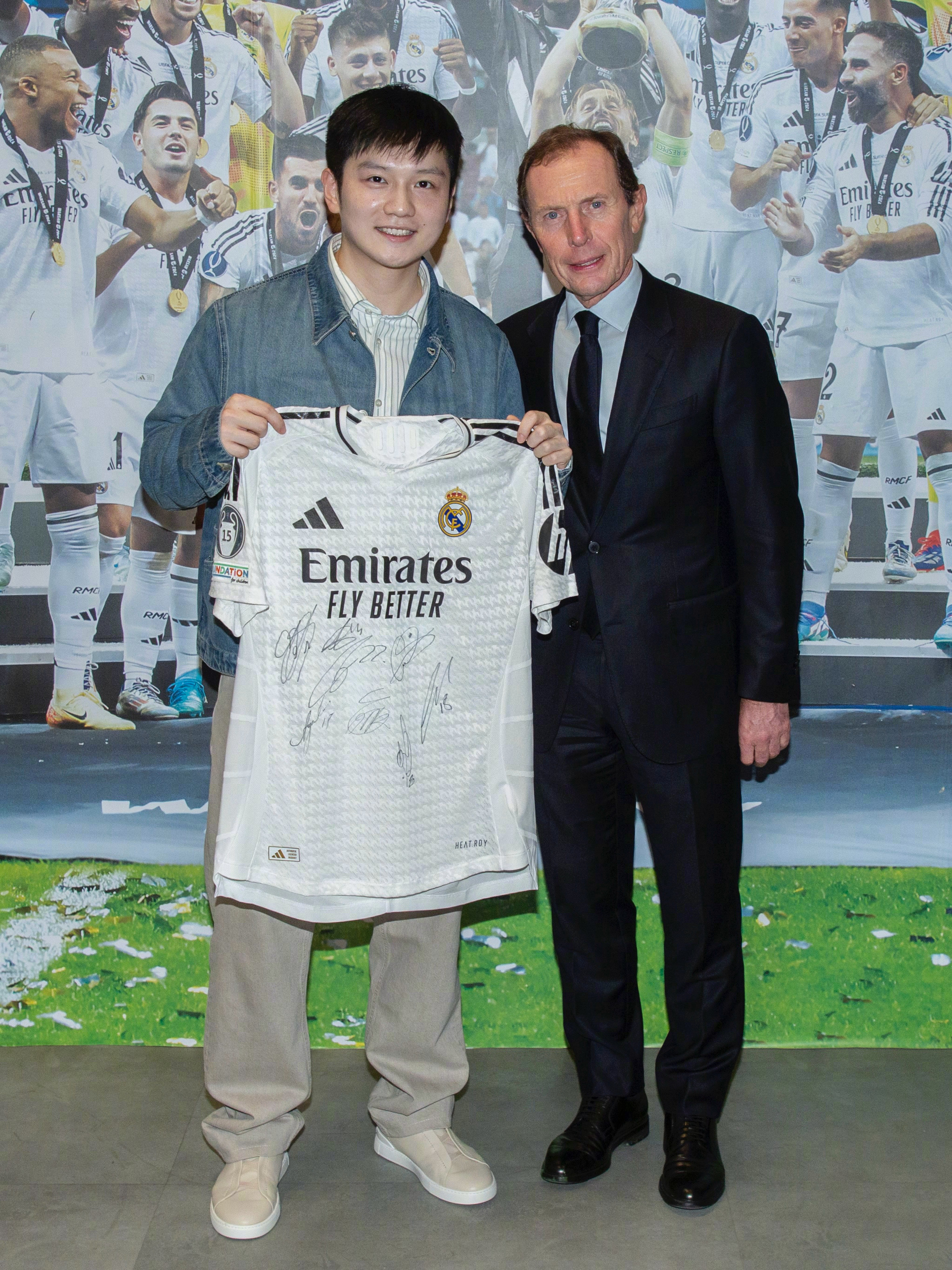 德国完胜中国，姆巴佩惊艳四座