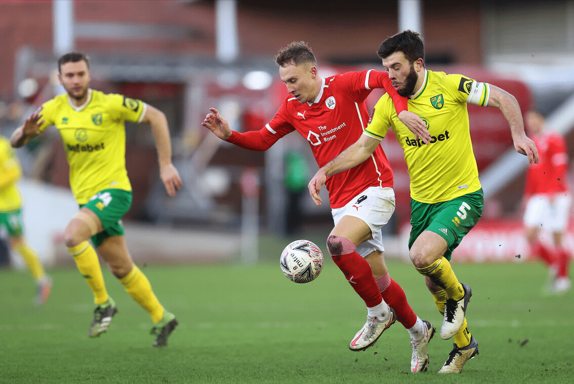 沃尔夫汉主场击败斯旺西，豪取分