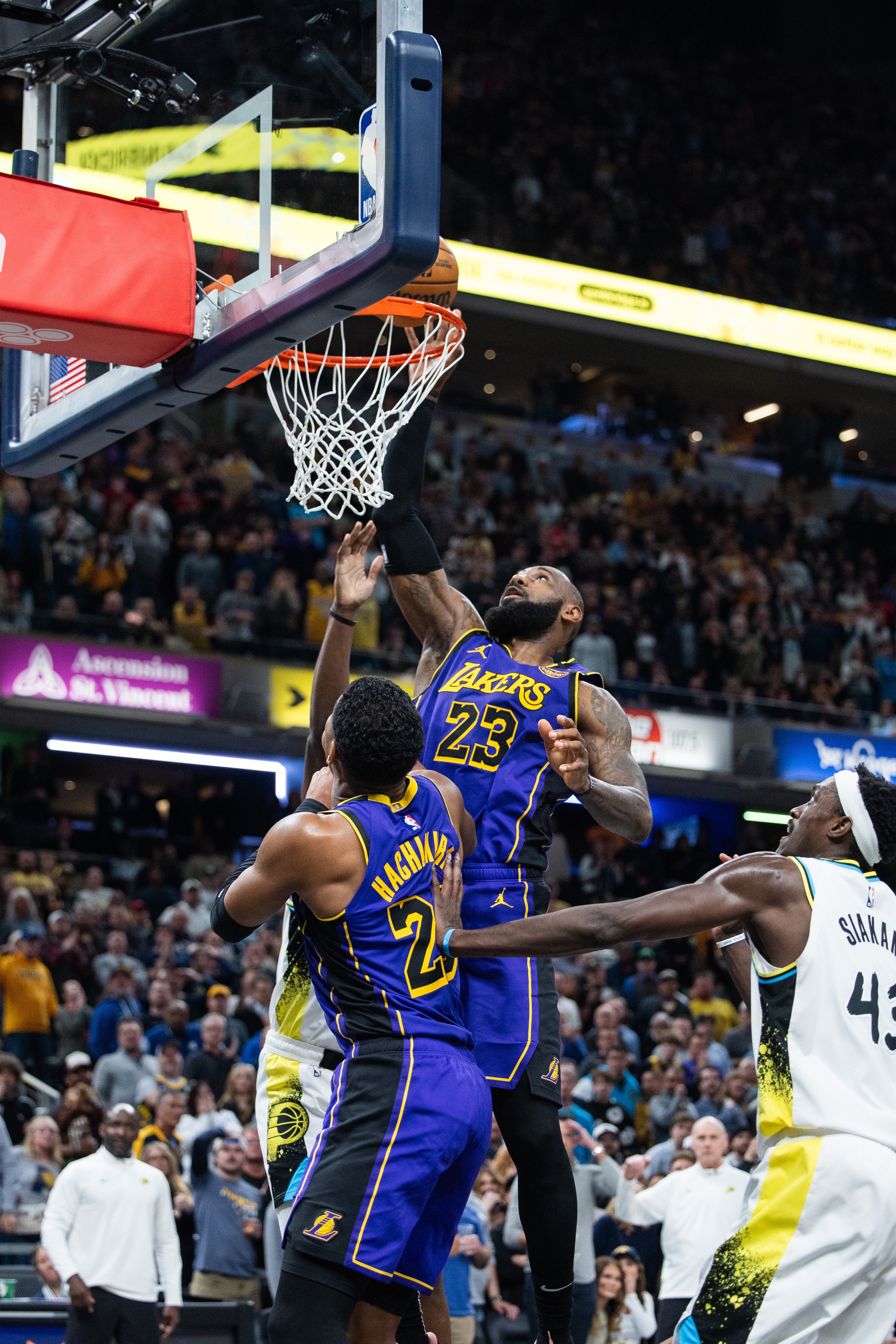 灰熊力挫国王，约翰逊命中绝杀球