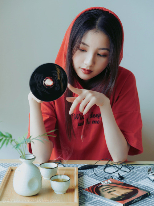 卢卡库关键一击，丹麦末节带走胜利—中丹之战背后的战术博弈与启示