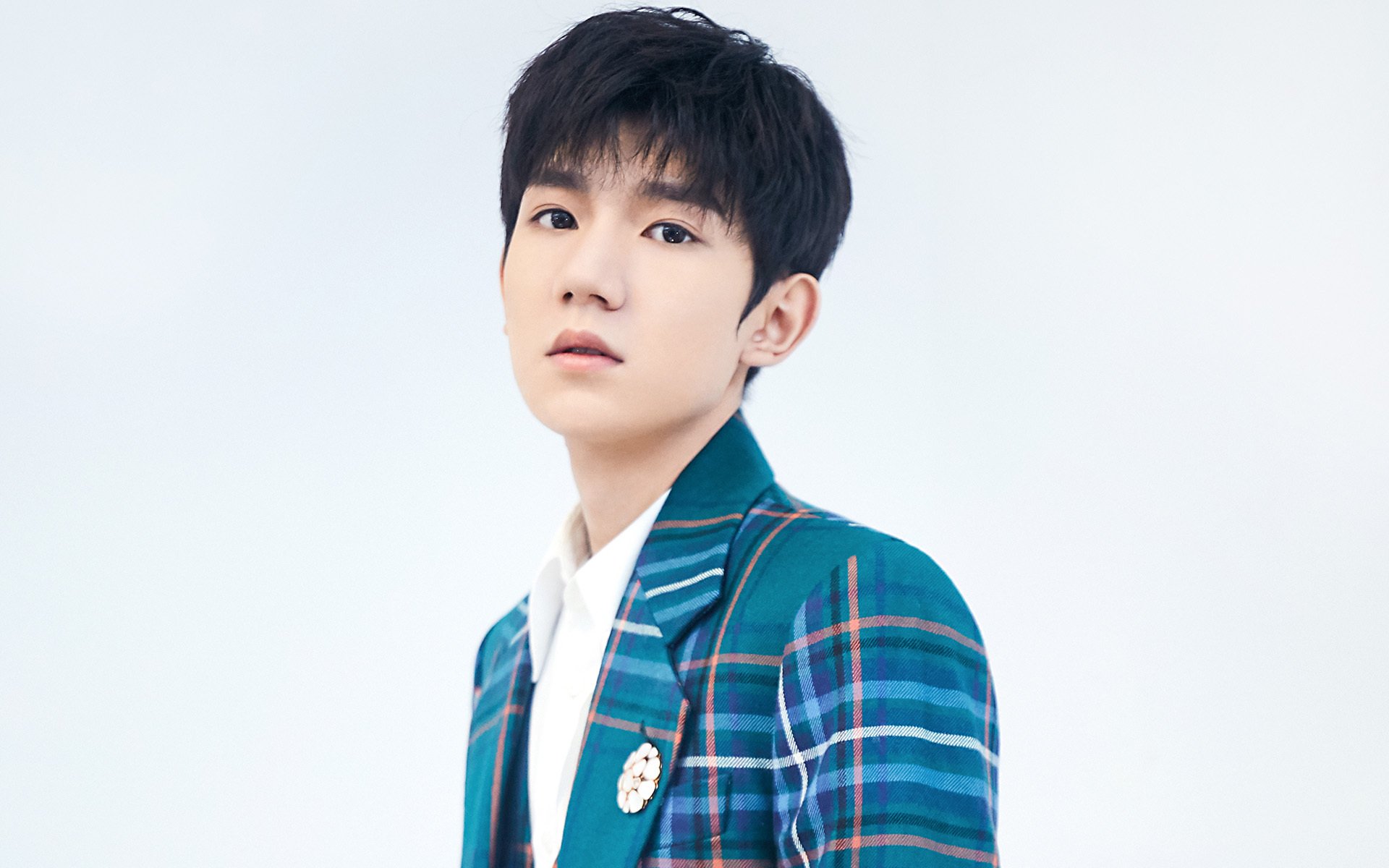 魔术险胜篮网，乔治在欧冠半决赛接管比赛，跨界竞技的胜利哲学