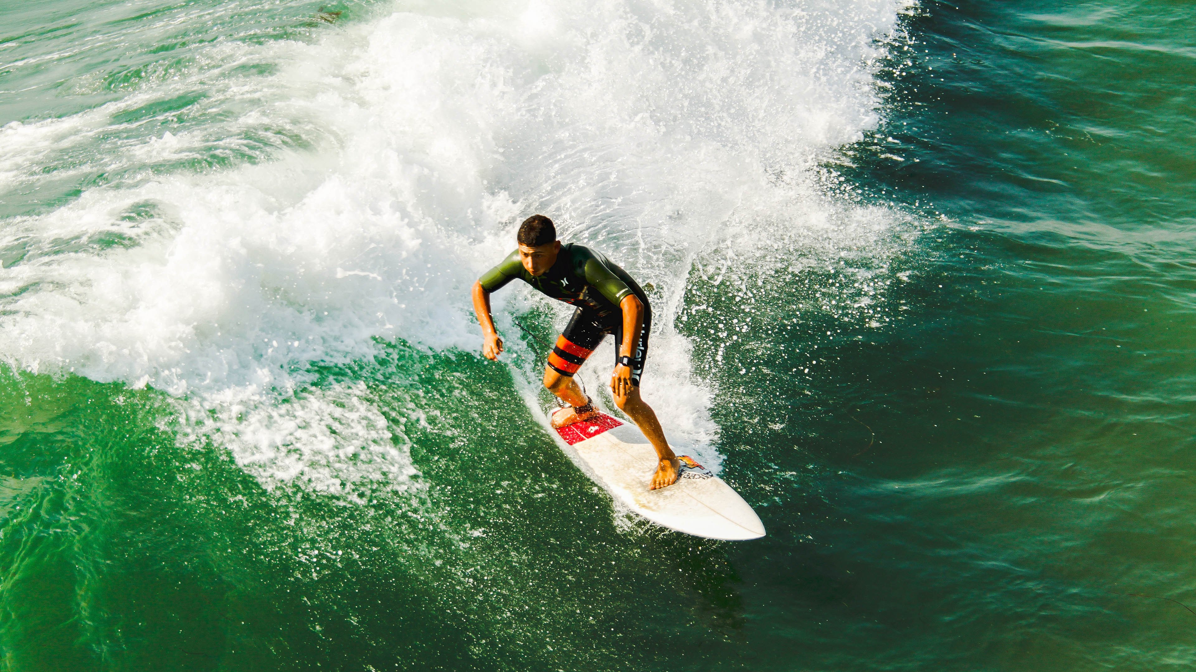 东决关键战之夜,贝林厄姆展现巨星价值