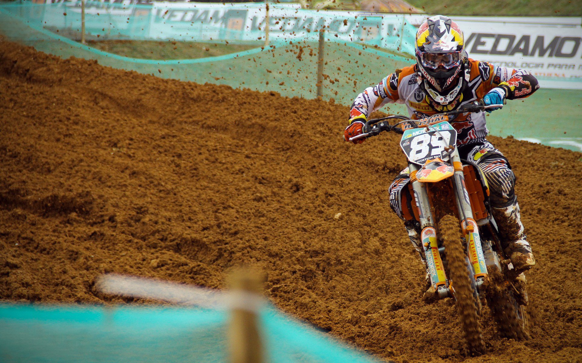 意甲焦点战之夜，伊布压制级发挥，天神下凡定乾坤