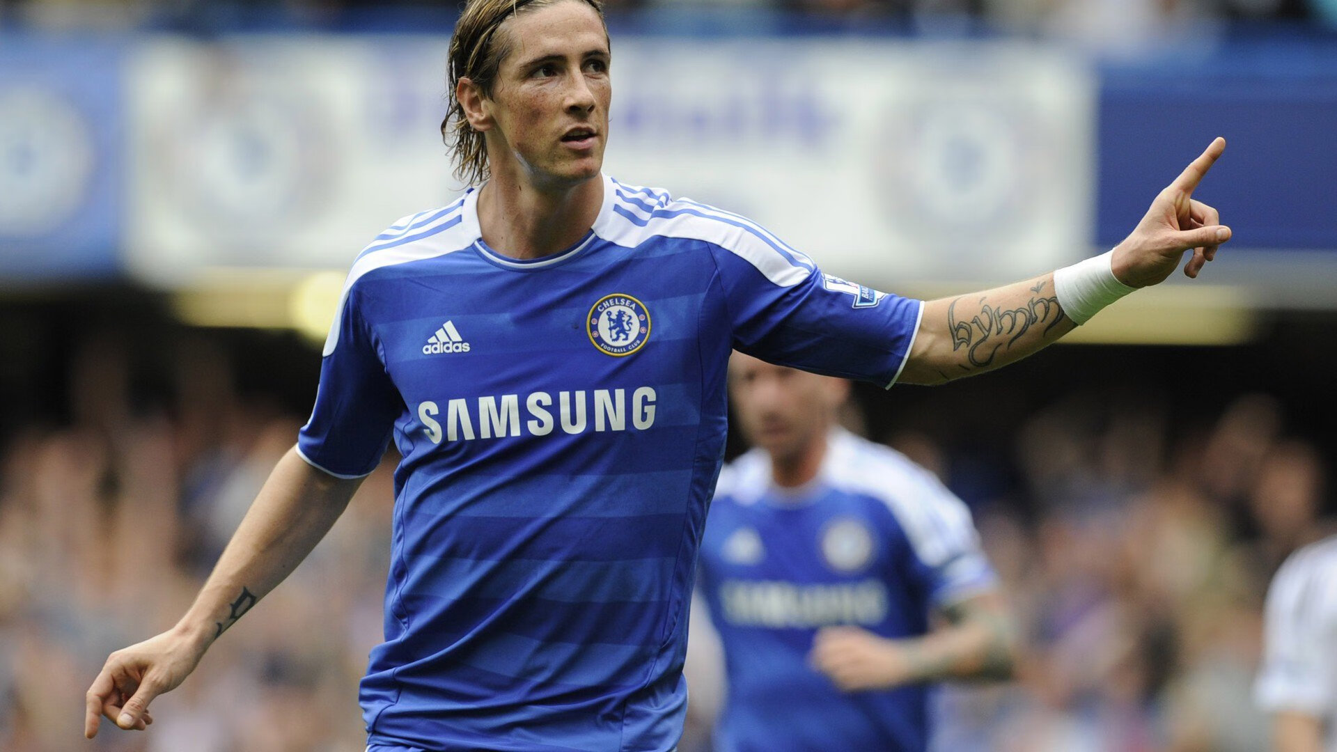 梅西关键制胜，巴西完胜利物浦，一场跨越时空的足球想象